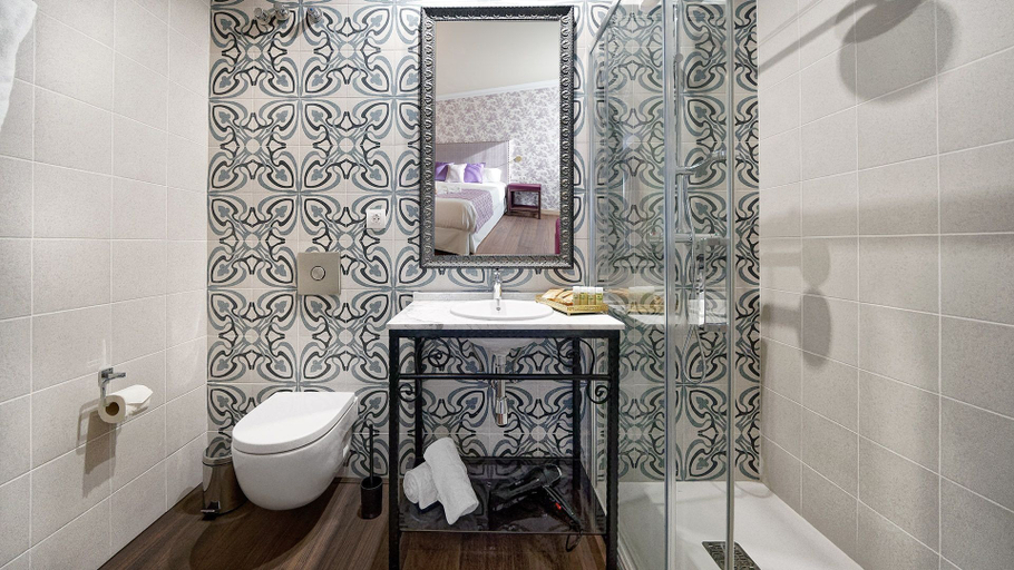 Bathroom 3, Hotel Agáldar, Las Palmas