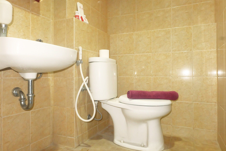 Bathroom 5, Kebagusan City Simple And Affordable Studio By Travelio, South Jakarta