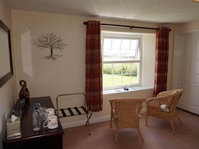 Others 4, Leworthy Farmhouse, Devon