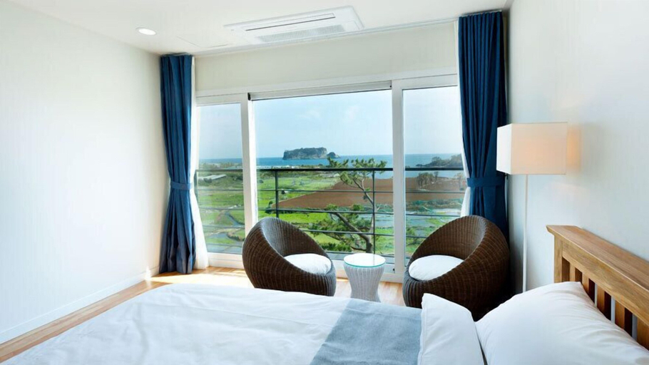 Bedroom 3, The BB's Jeju Resort, Seogwipo