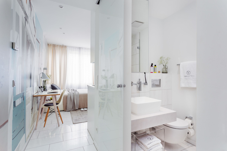 Bathroom 3, Skyreach Bizzstay - Wohnen Am Main, Frankfurt am Main
