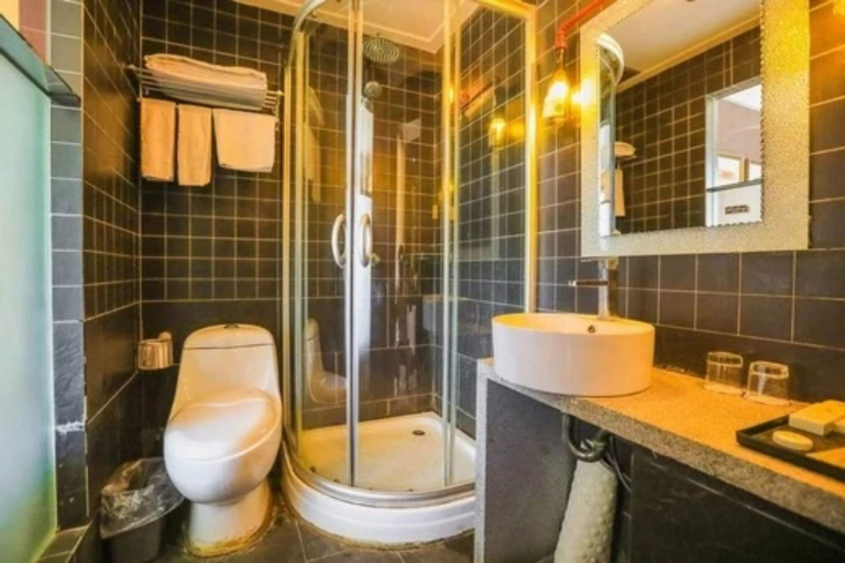 Bathroom 4, Chateau Monette Hotel & Resort, Beijing