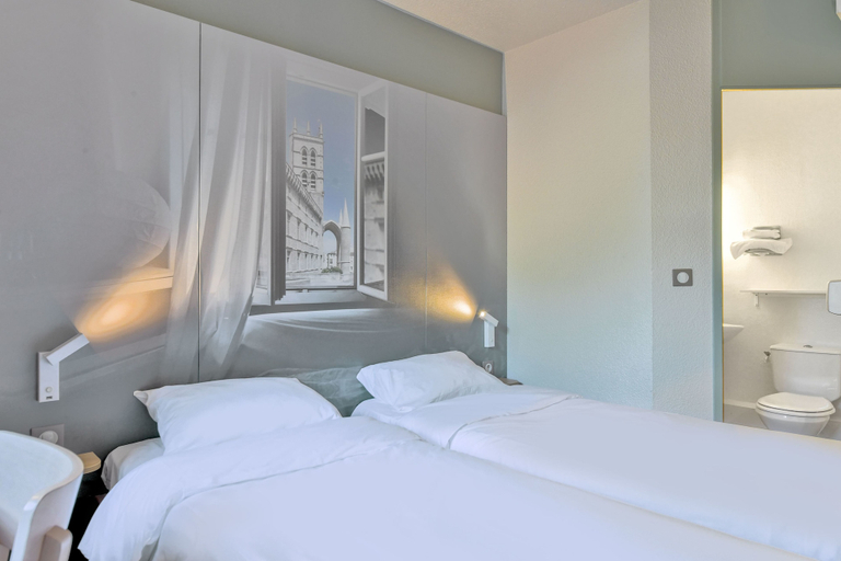 Bedroom 3, B&B HOTEL Montpellier (1), Hérault