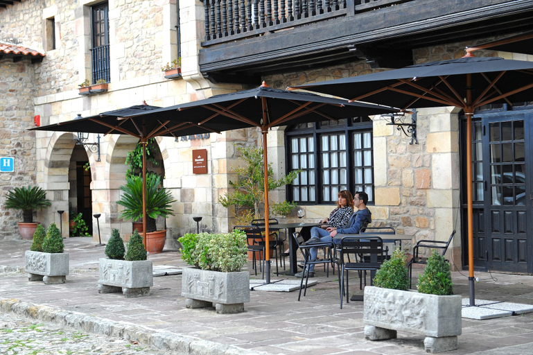 Exterior & Views 2, Parador de Santillana Altamira, Cantabria