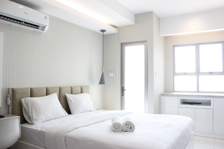 Bedroom 2, Gorgeous Studio at Mekarwangi Square Apartment with Mountain View By Travelio, Bandung