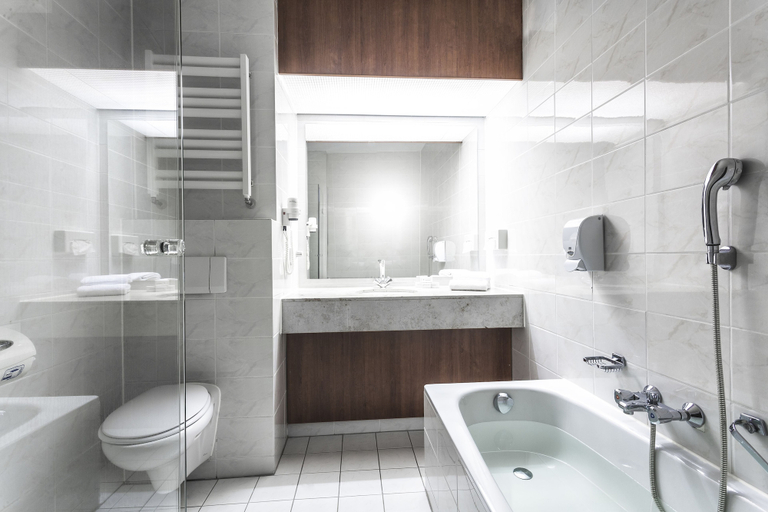 Bathroom 5, Van der Valk Theaterhotel Almelo, Almelo