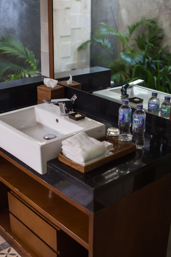 Bathroom 5, The Astari Villa & Residence, Badung