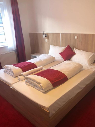 Bedroom 5, Hotel Oldesloer Hof, Stormarn