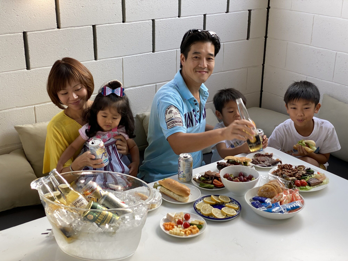Food & Drinks 5, Mihana Onna-Son, Onna