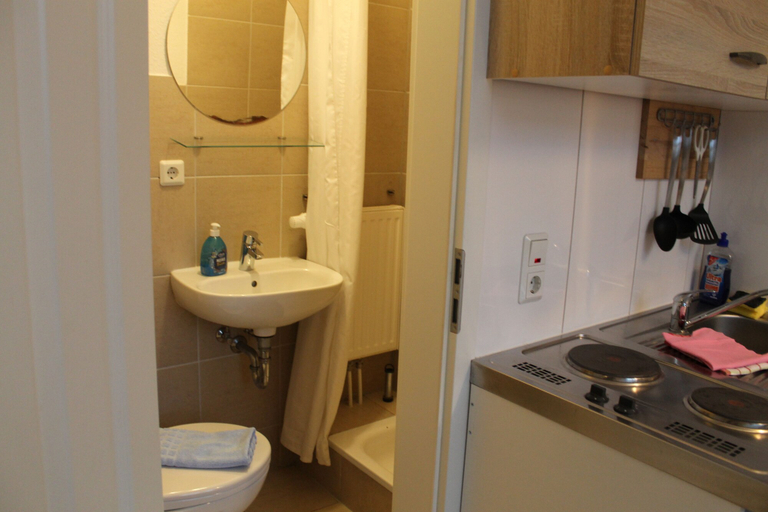 Bathroom 3, Apartment am Wall, Emden