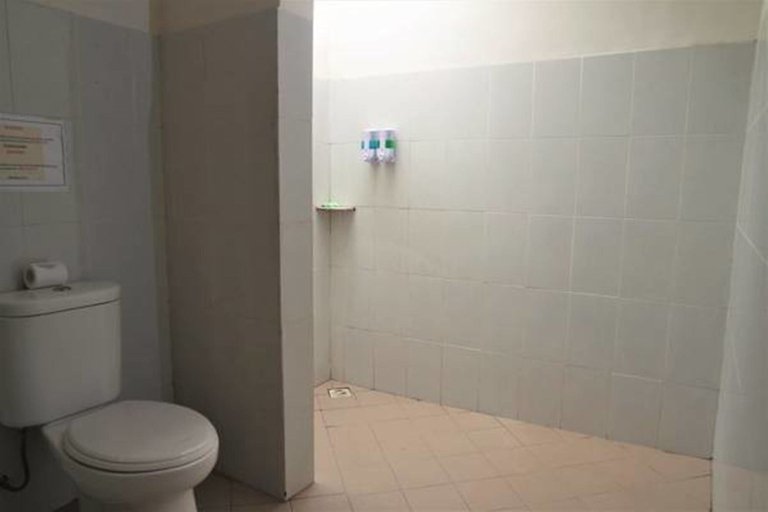 Bathroom 4, Drupadi Bungalows, Lombok