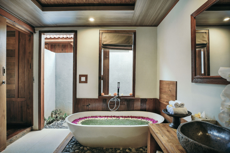 Bathroom 3, Keraman Suite, Gianyar