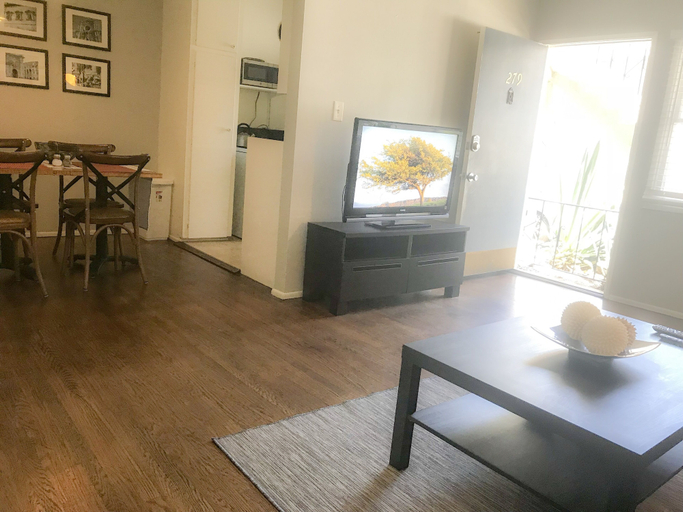 Others 5, Lowena Apartments, Los Angeles