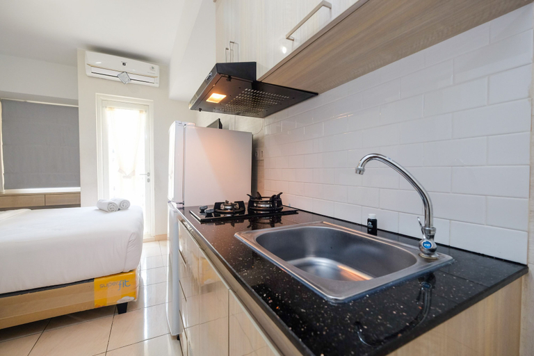 Others 4, Deluxe Studio Apartment @ Springlake Summarecon By Travelio, Bekasi
