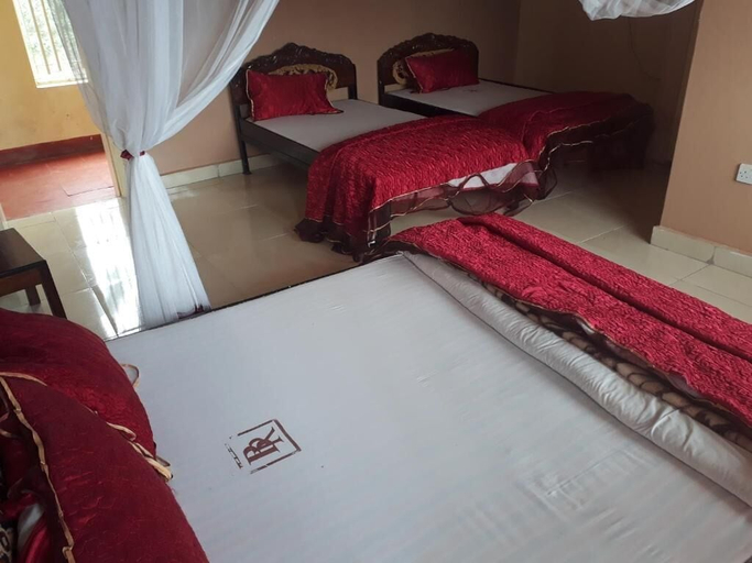 Bedroom 2, Brisk Hotel Triangle, Jinja