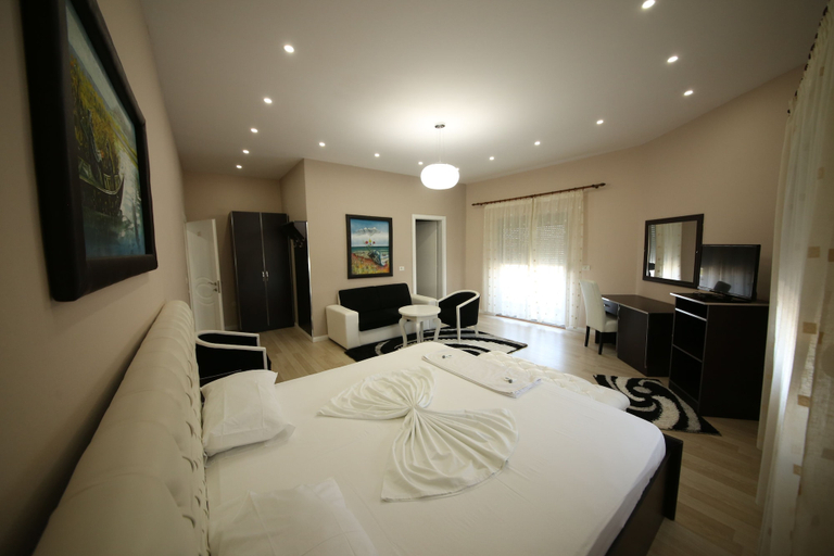 Bedroom 2, Hotel Holiday, Malësi e Madhe