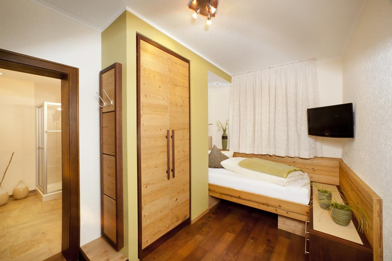 Bedroom 2, Hotel Bergblick, Lindau (Bodensee)