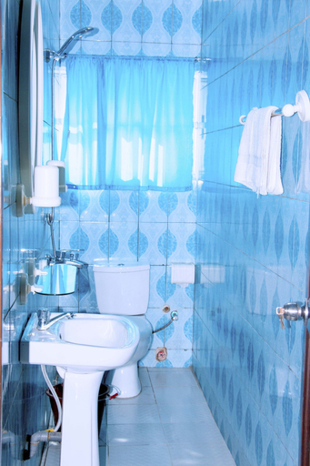 Bathroom 4, Nora Hotel, Cotonou