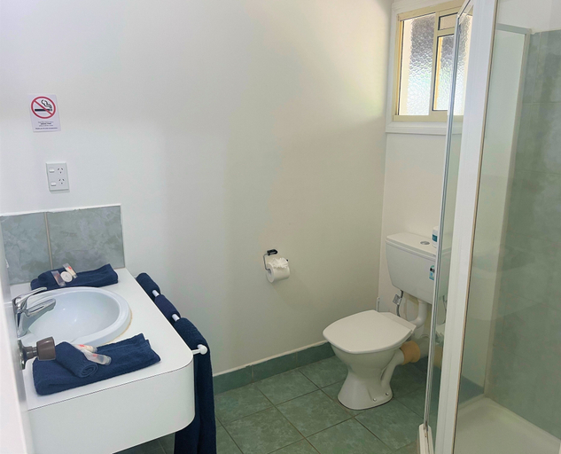 Bathroom 4, Club Raro Resort – Adults Only, Rorotonga
