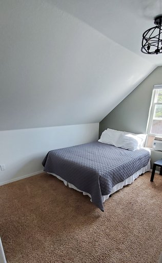 Bedroom 2, Glacier Basecamp Lodge, Flathead