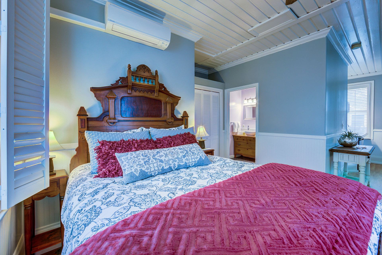 Bedroom 3, Carlisle Garden Suites, Jackson