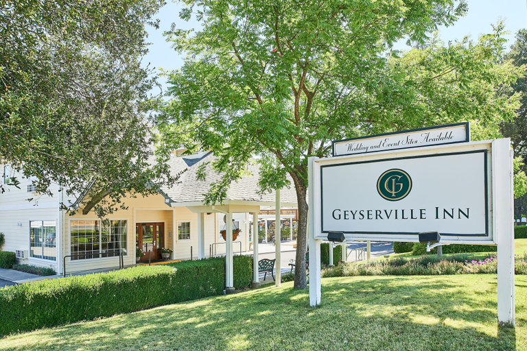 Exterior & Views 1, Geyserville Inn, Sonoma