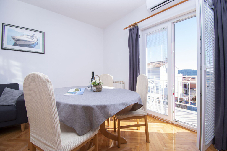 Others 5, Apartment Brko, Primošten