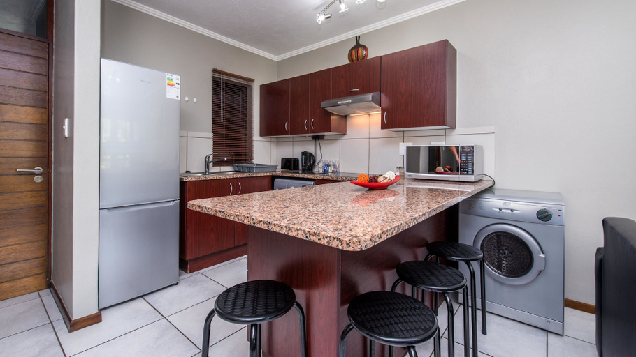 Others 5, Jackal Creek Self-Catering Apartments, City of Johannesburg