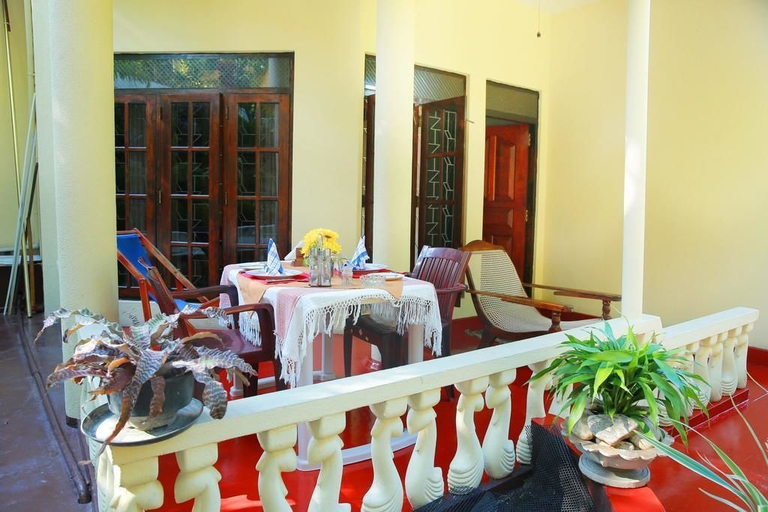 Others 4, The One Apartment, Galle Four Gravets