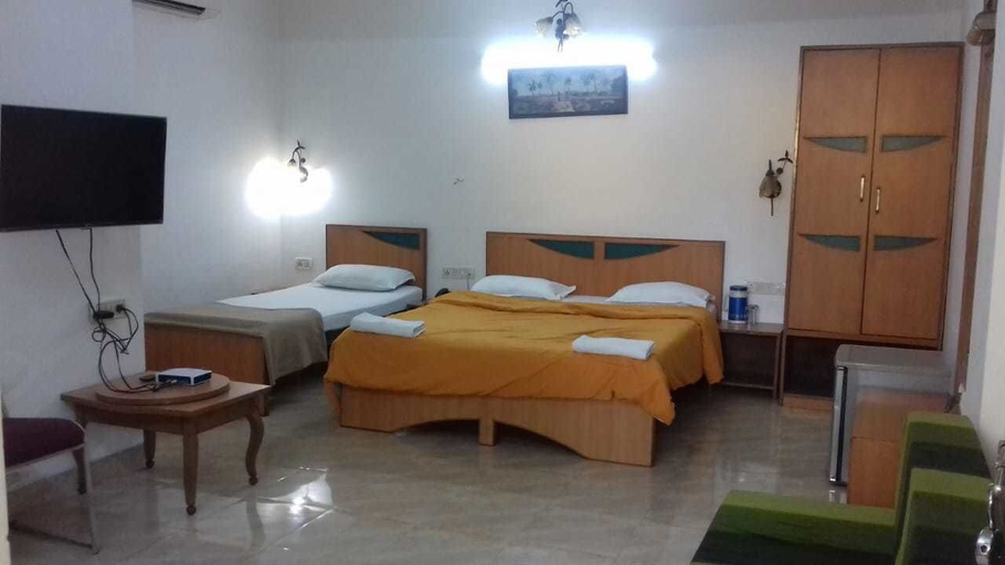 Bedroom, Hotel Rajdhani, Pune
