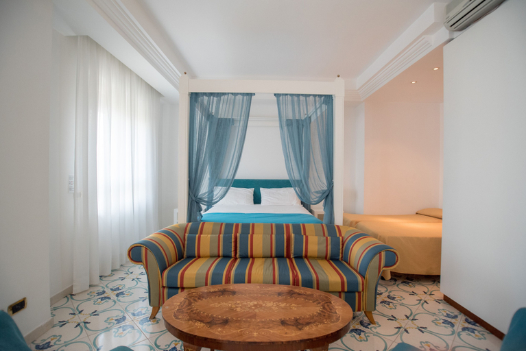 Bedroom 4, Hotel Villa Maria, Napoli