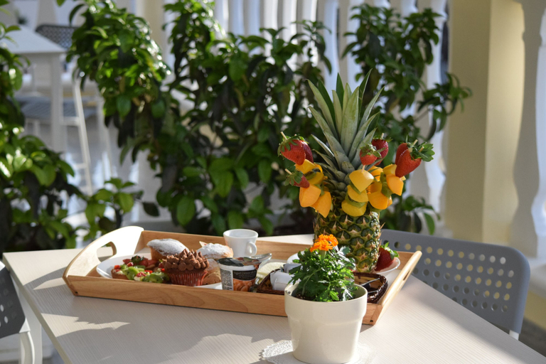 Food & Drinks