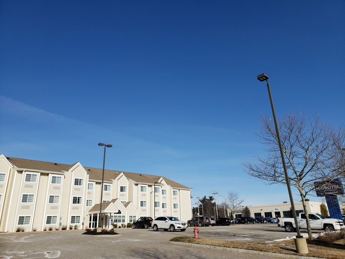 Exterior & Views 2, Microtel Inn & Suites by Wyndham Dover, Strafford
