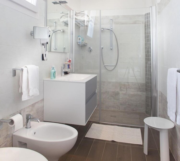Bathroom 3, Hotel Rio, Rimini