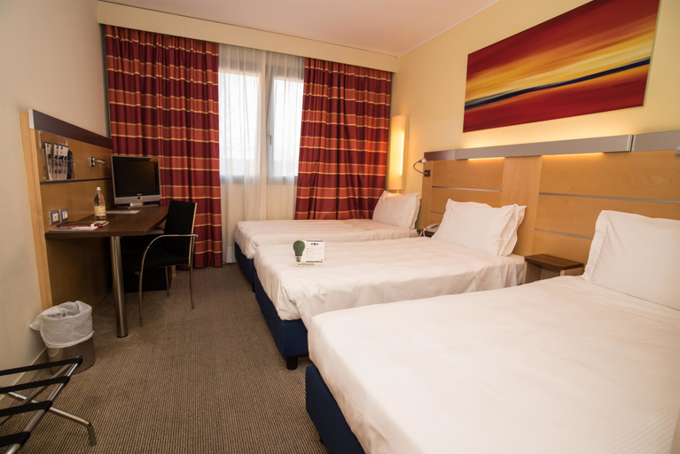 Bedroom 2, Best Western Palace Inn Hotel, Ferrara