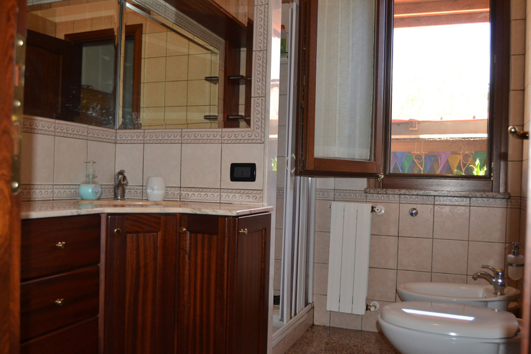 Bathroom 5, Affittacamere Acquamarina, Oristano