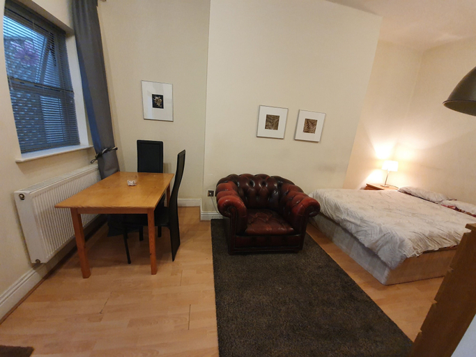 Bedroom 2, Studio Apartment in South Kensington 11, London