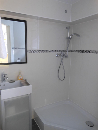 Bathroom 5, Pension Hainbuch, Harburg