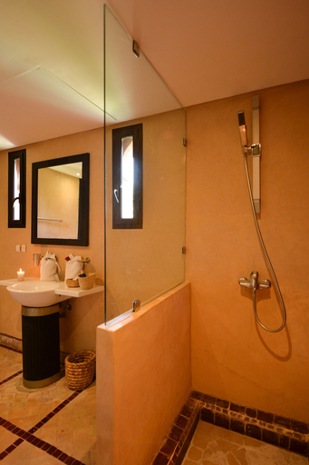Bathroom 5, Les Jardins de Zyriab, Marrakech