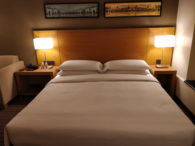 Bedroom 4, Hyatt Place Hyderabad Banjara Hills, Hyderabad