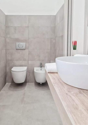 Bathroom 3, RossHouse, Napoli