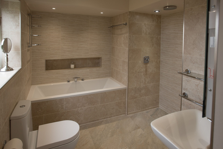 Bathroom 4, Bridleway Bed and Breakfast, Lincolnshire