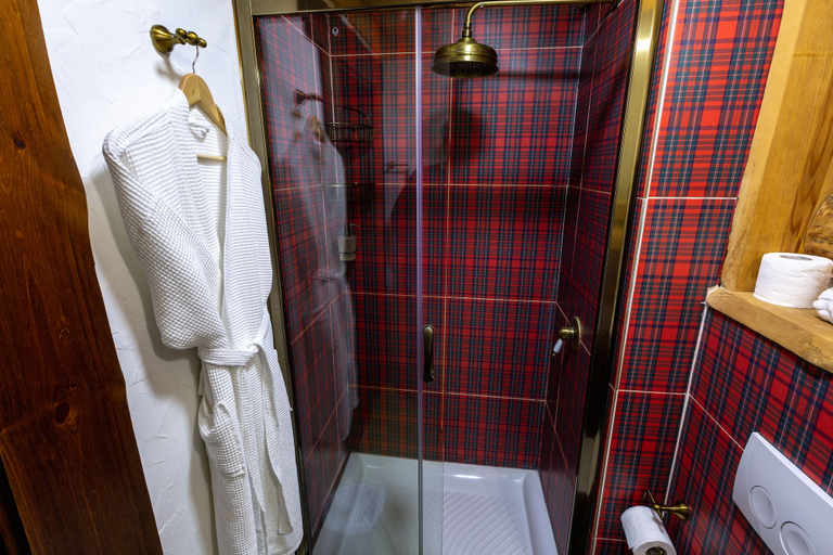 Bathroom 4, Ethnocomplex Bobrovaya Dolina, Zav'yalovskiy rayon