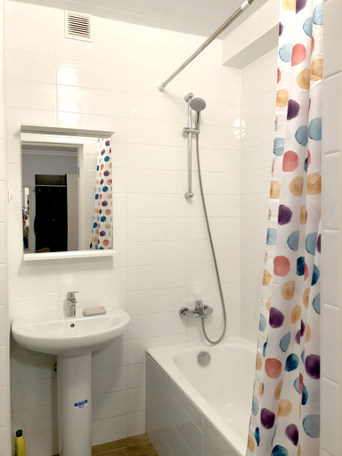Bathroom 4, Tonkin RoofTop, North-Eastern