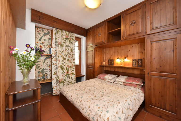 Bedroom 2, Residence Castelli, Aosta