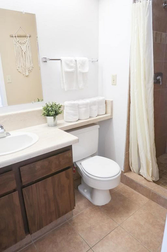 Bathroom 4, Bryce Uptop Lodge, Garfield