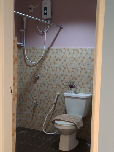 Bathroom 5, Glory Hotel Cubao, Quezon City