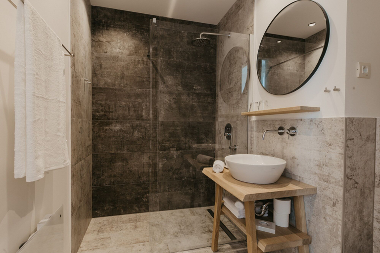Bathroom 3, Porto Nativo Split, Split