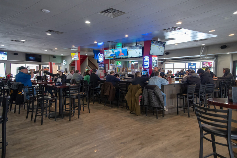 Food & Drinks 5, Baymont by Wyndham Shakopee, Scott