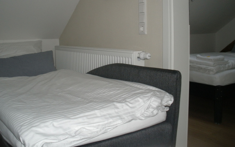 Bedroom 2, Ferienwohnungen Flora, Neustadt an der Aisch-Bad Windsheim